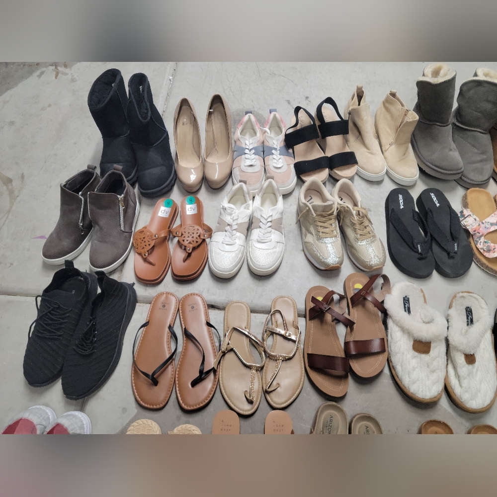 Bulk sales all assorted shoes 8- 8.5